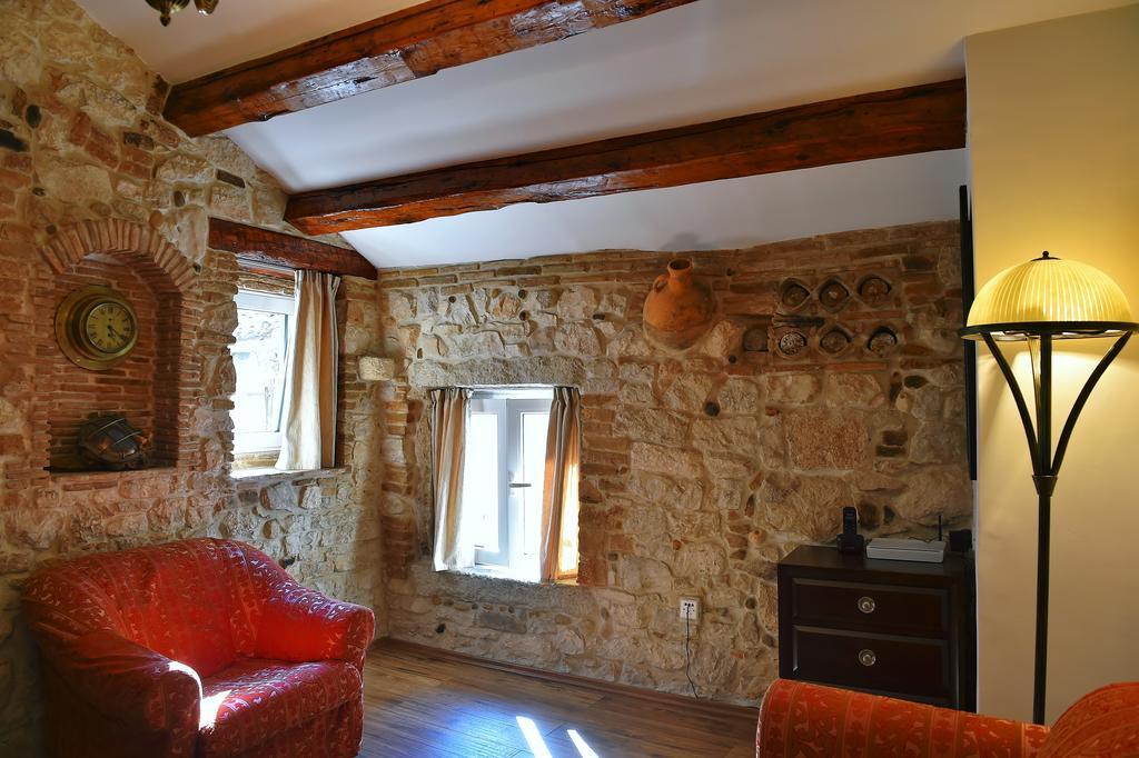 Antique Apartment Arsenale Rovinj Exterior photo